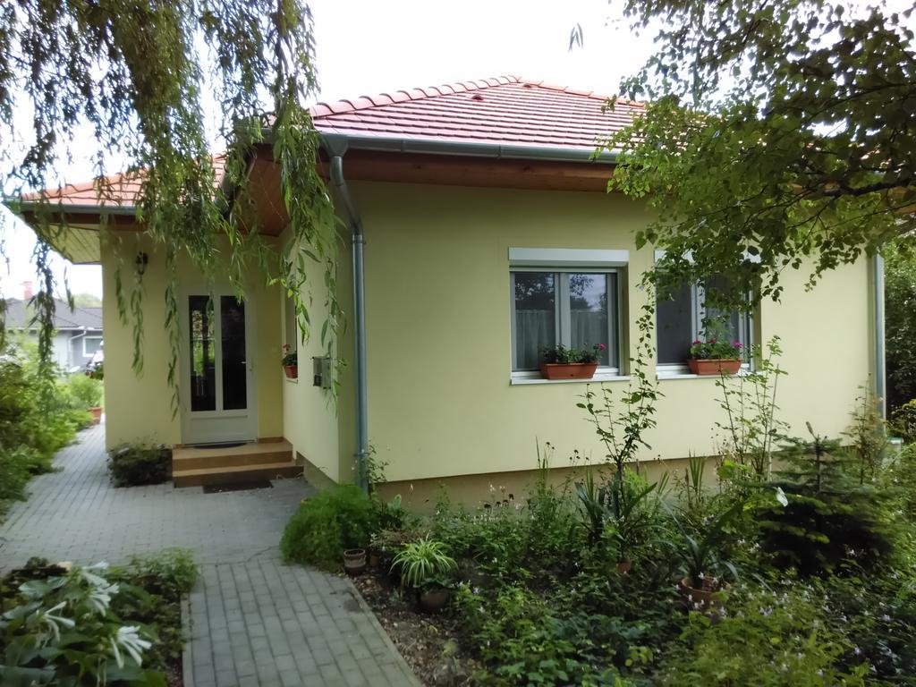 Bloomyapartment Balatonfenyves Bagian luar foto